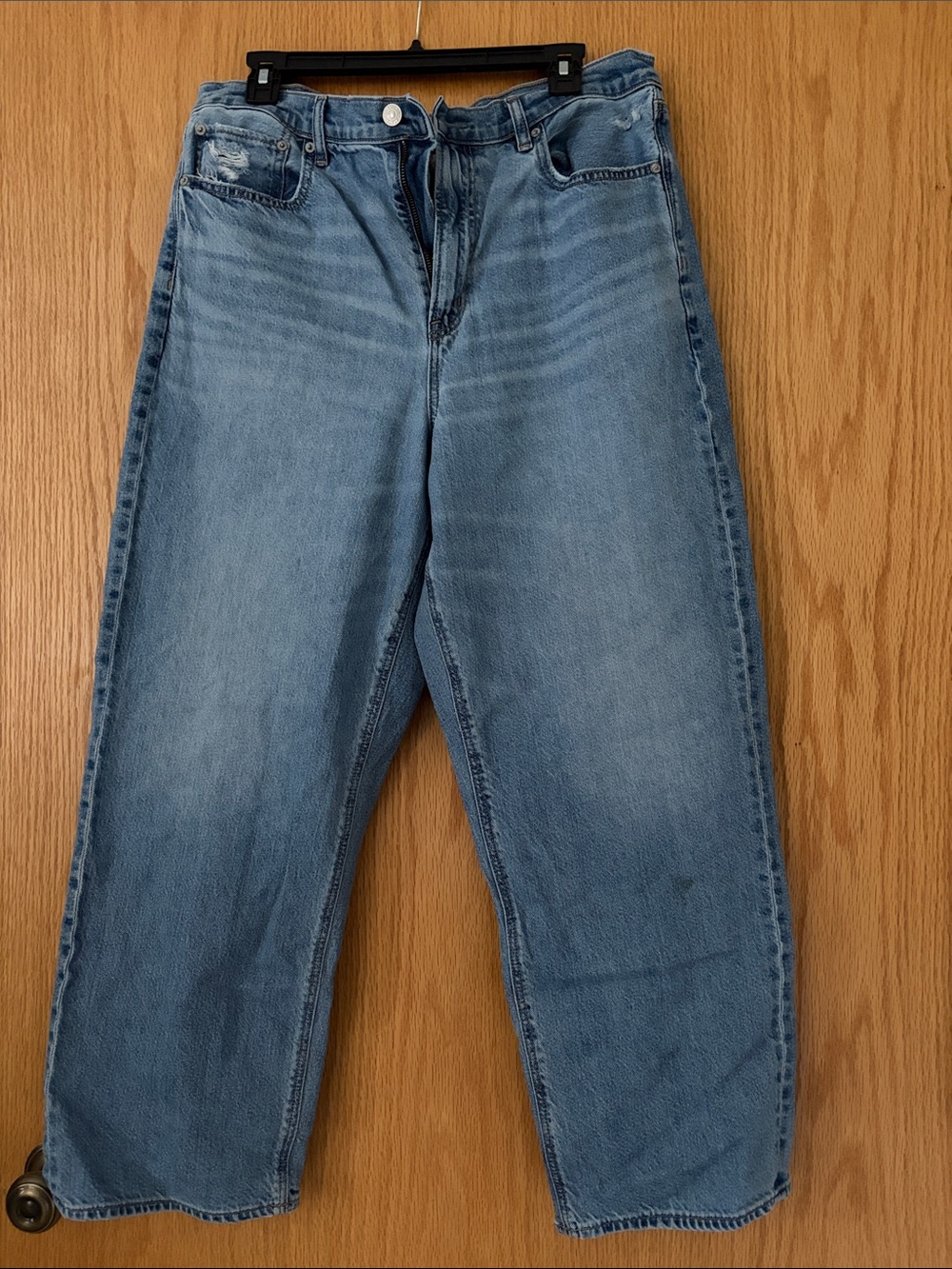 American Eagle Outfitters High Rise Light Blue Relaxed Strigid Jeans | 14S